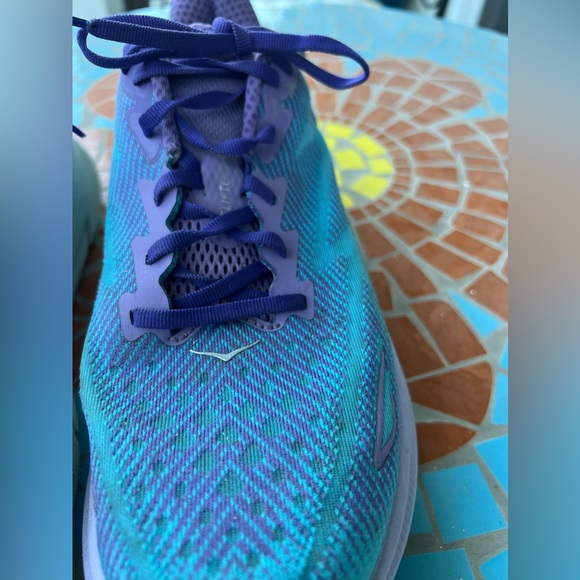 HOKA Women's Clifton 9 Running Shoes size 11B - Picture 11 of 13